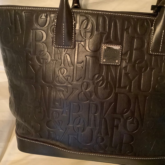 Dooney & Bourke Russell Bag Black - Picture 2 of 11